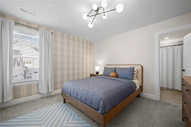 5169 Hampton Place Drive gallery image 2