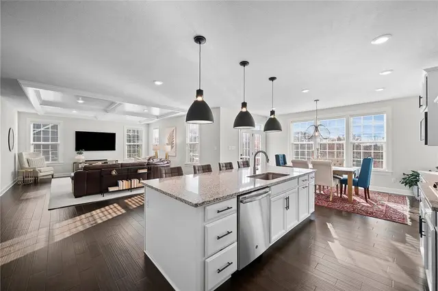 5169 Hampton Place Drive gallery image 6