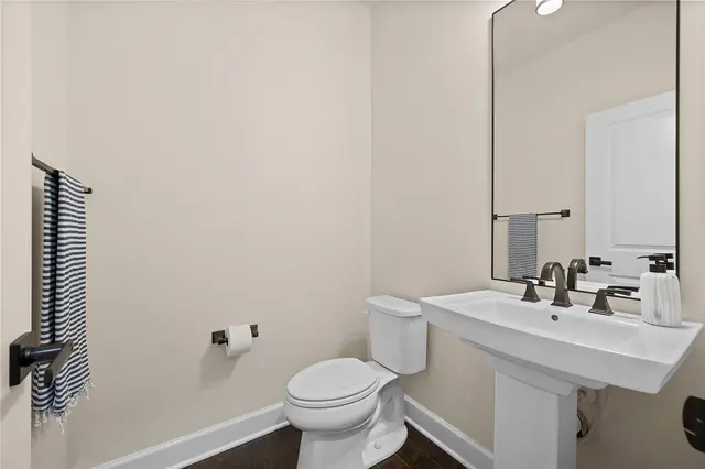 5169 Hampton Place Drive gallery image 20