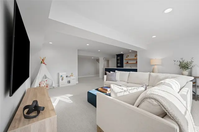 5169 Hampton Place Drive gallery image 27