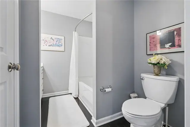 518 Carvine Court gallery image 3