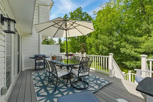 518 Carvine Court gallery image 11