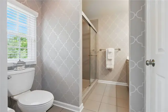 518 Carvine Court gallery image 4