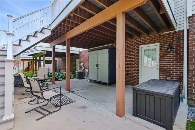 518 Carvine Court gallery image 13