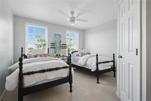 518 Carvine Court gallery image 8