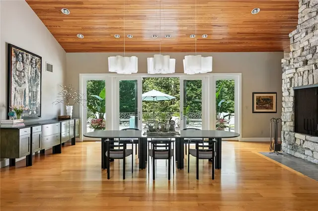 52 Timberhill Dr gallery image 13