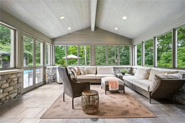 52 Timberhill Dr gallery image 23