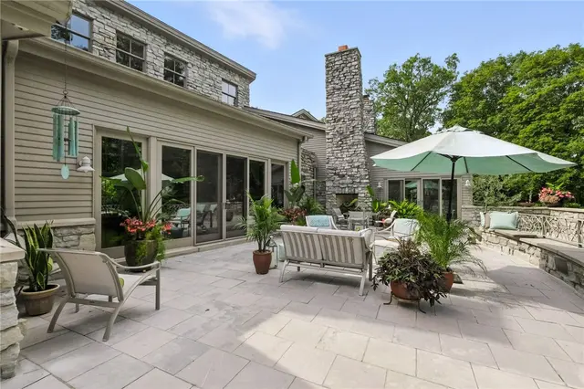 52 Timberhill Dr gallery image 34