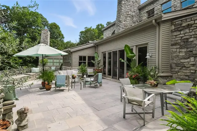 52 Timberhill Dr gallery image 36
