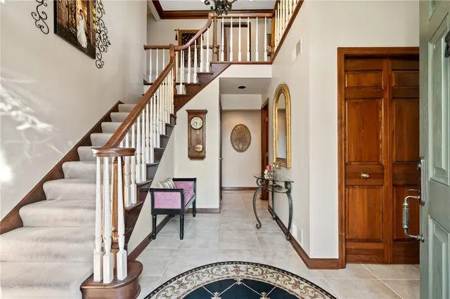 520 Colony Court gallery image 8