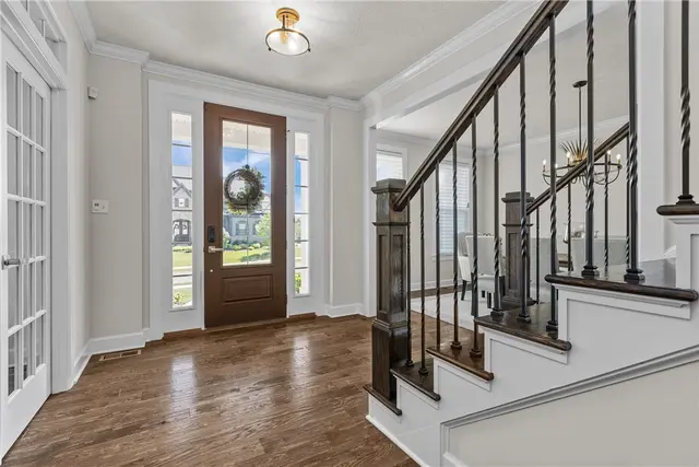 521 Cambridge Court gallery image 5