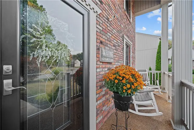 521 Greenspire Ct gallery image 17