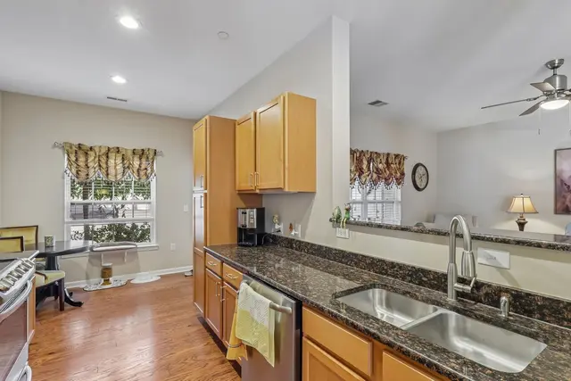 521 Stockton Ridge gallery image 6