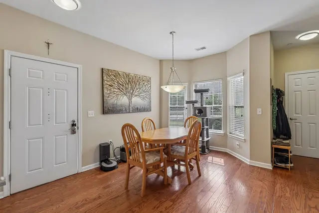 521 Stockton Ridge gallery image 32