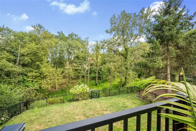 5233 Karrington Drive gallery image 12