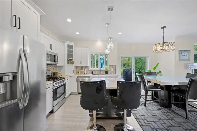 5233 Karrington Drive gallery image 13