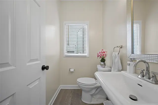 5233 Karrington Drive gallery image 16