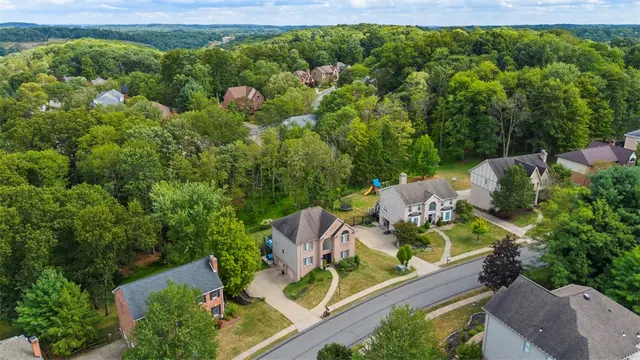 5233 Karrington Drive gallery image 17
