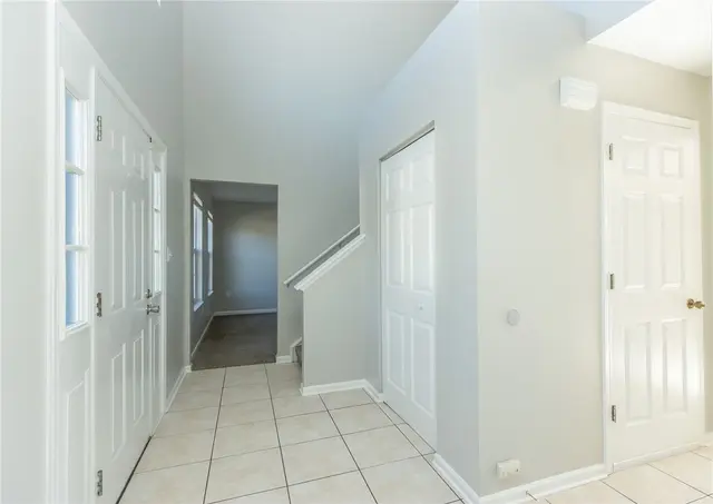 524 Grandshire Dr gallery image 10