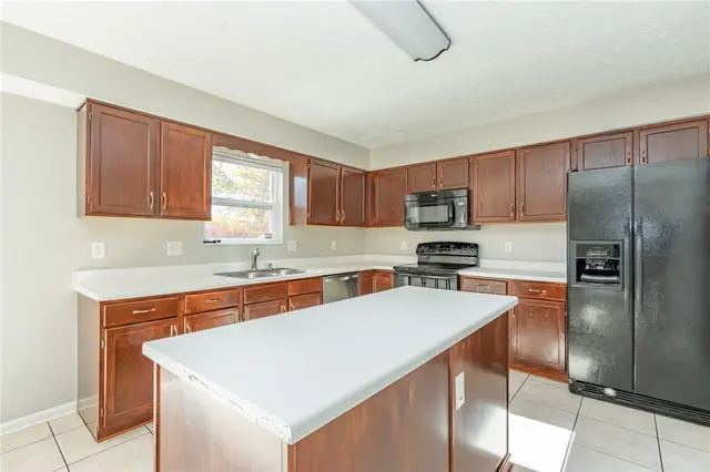 524 Grandshire Dr gallery image 22