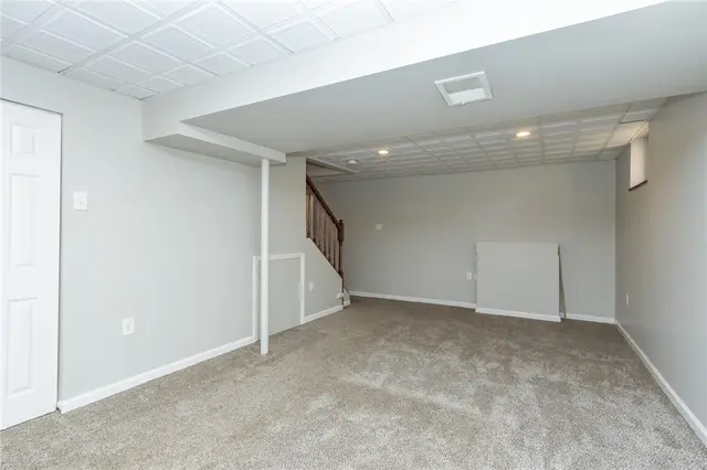 524 Grandshire Dr gallery image 35