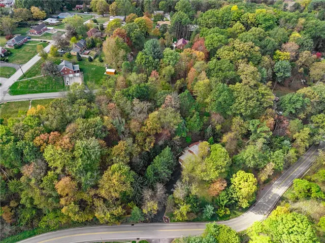 525 Arcadia Drive gallery image 2