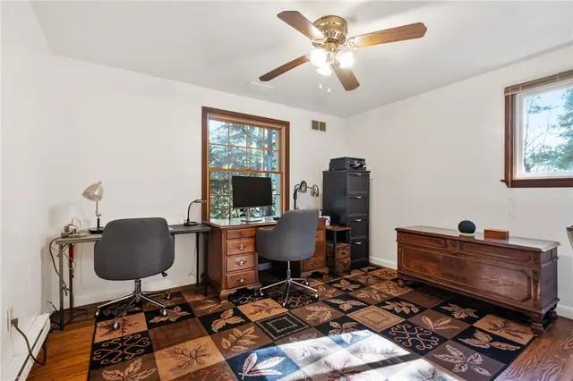 525 Arcadia Drive gallery image 16