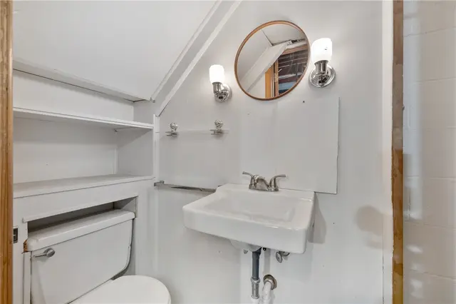 525 Arcadia Drive gallery image 29