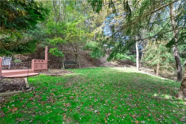 525 Arcadia Drive gallery image 33