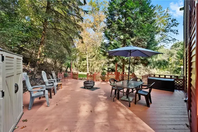 525 Arcadia Drive gallery image 34