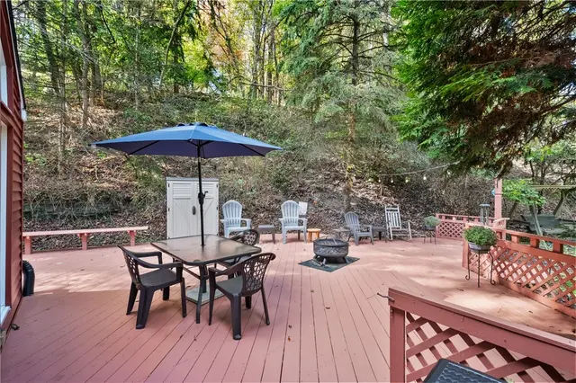 525 Arcadia Drive gallery image 35