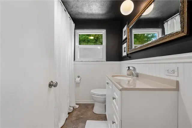 525 Bank St gallery image 10