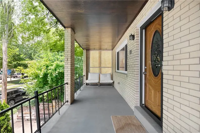 525 Bank St gallery image 11