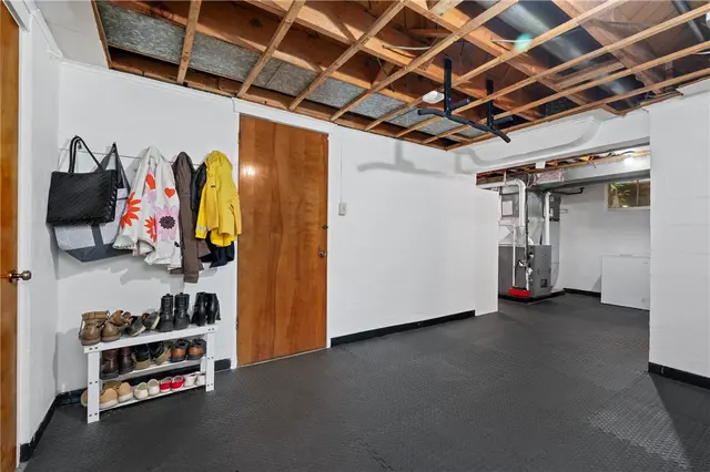 525 Bank St gallery image 13