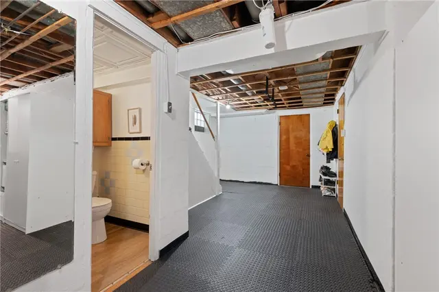 525 Bank St gallery image 18