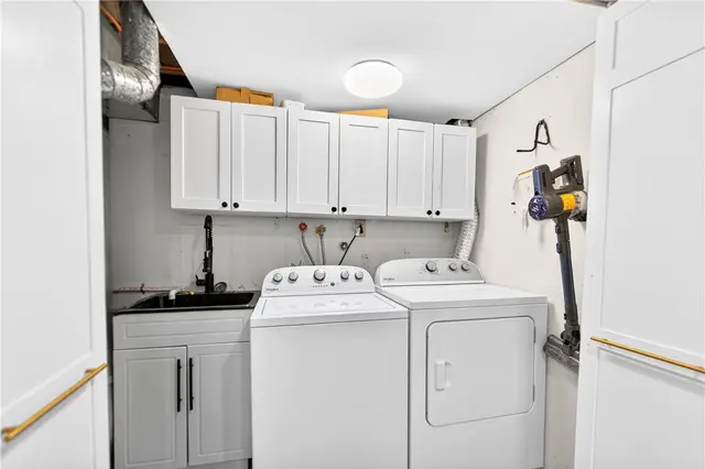525 Greenspire Ct gallery image 38