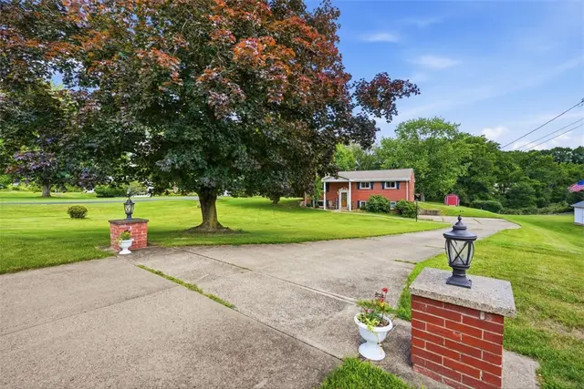 5251 Stella Dr gallery image 5