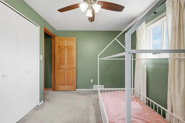 5251 Stella Dr gallery image 16