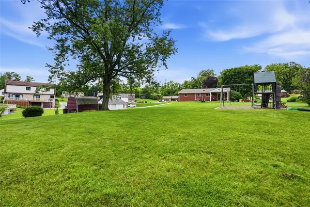 5251 Stella Dr gallery image 17