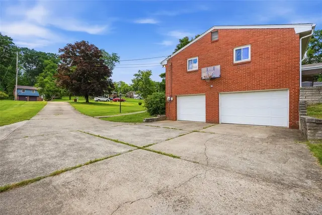 5251 Stella Dr gallery image 18