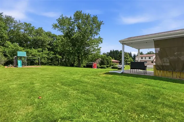 5251 Stella Dr gallery image 23