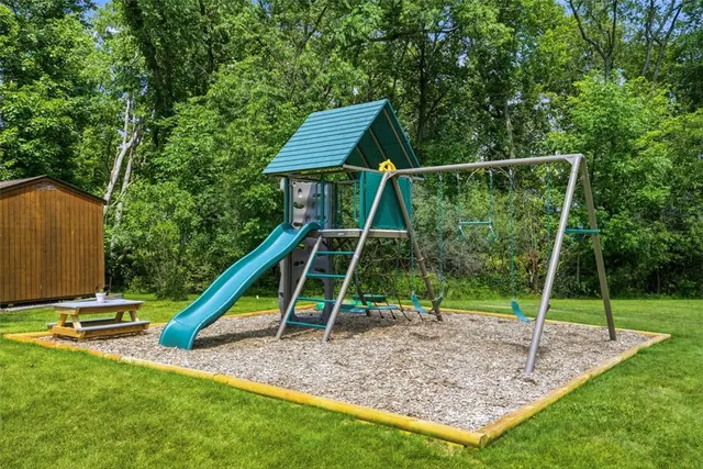 5251 Stella Dr gallery image 24