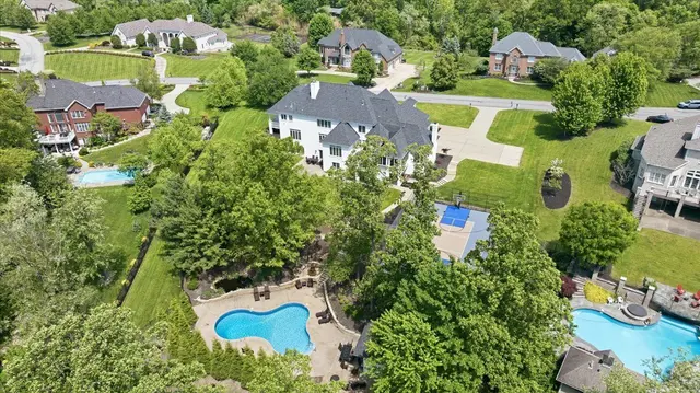 527 Salem Heights DRIVE gallery image 33