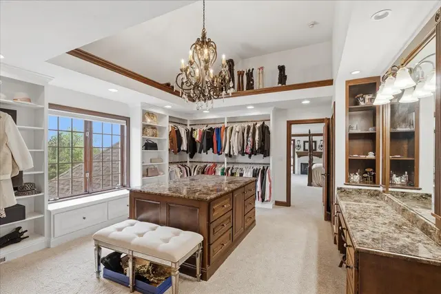 527 Salem Heights DRIVE gallery image 39