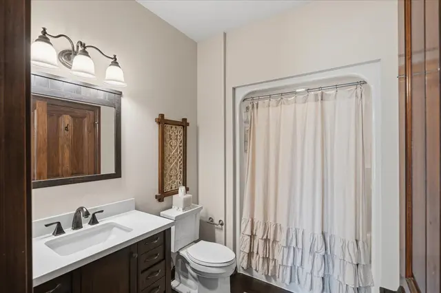 527 Salem Heights DRIVE gallery image 43