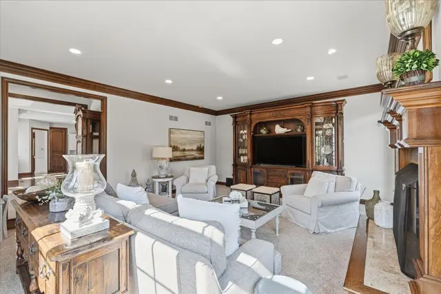 527 Salem Heights DRIVE gallery image 47