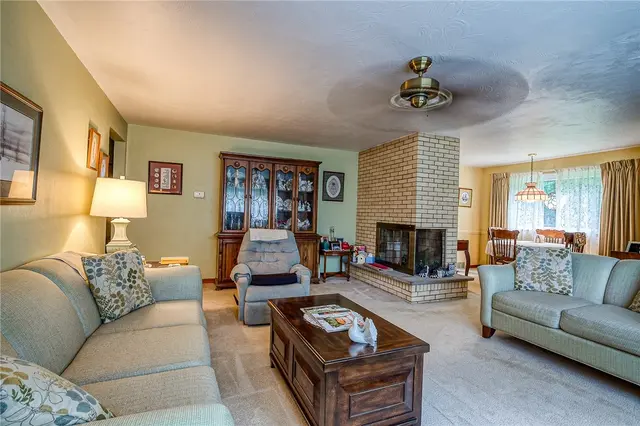 528 Perrymont Road gallery image 2