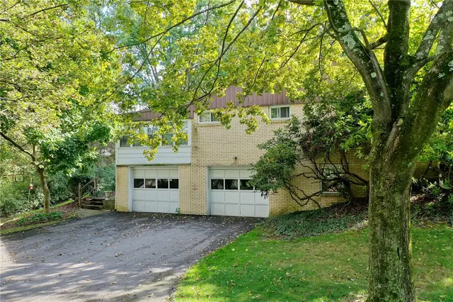 528 Perrymont Road gallery image 12