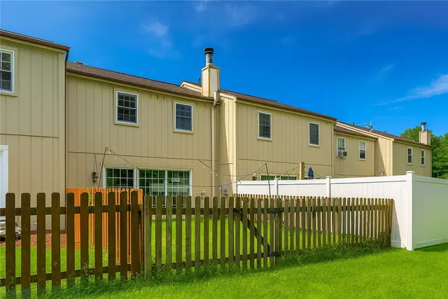 529 Brandywine Dr gallery image 30