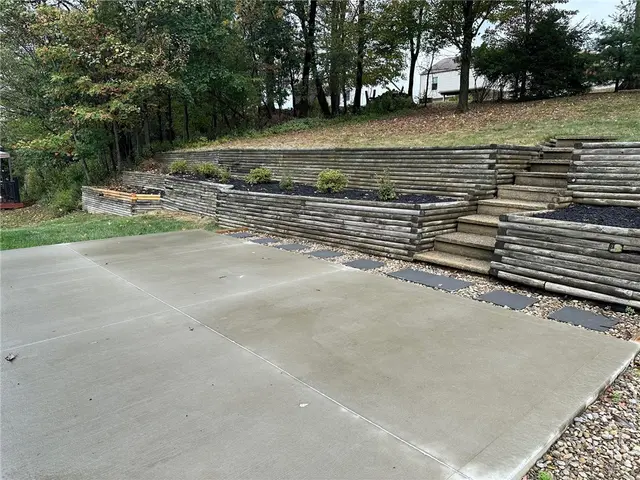 529 Chaparral Dr gallery image 27
